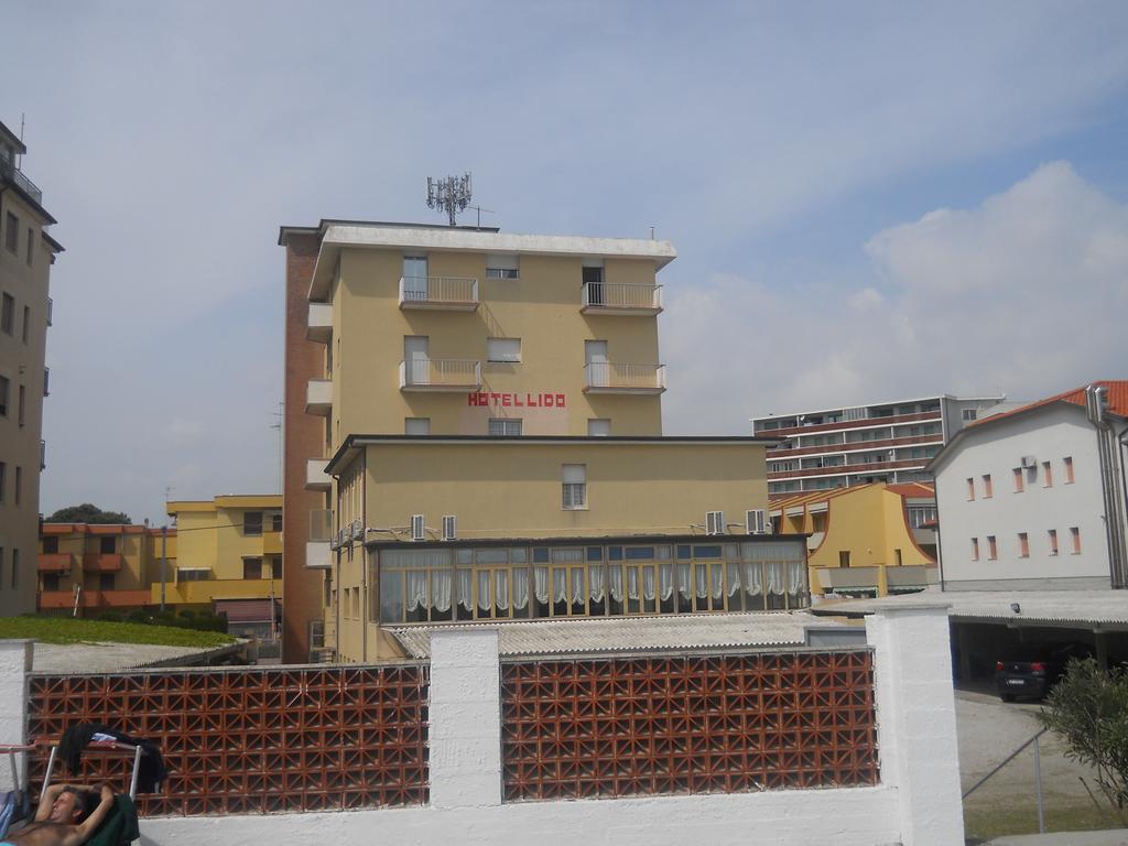 Hotel Lido Comacchio Exterior photo